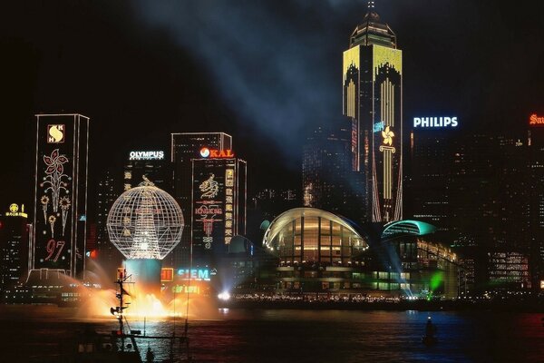 Światła nocnego miasta HongKong