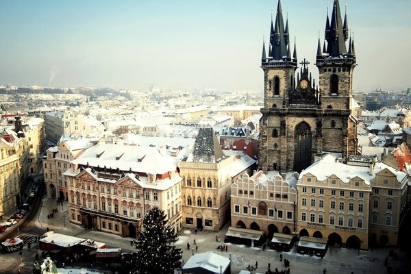 Prague D Hiver. Place de la vieille-ville