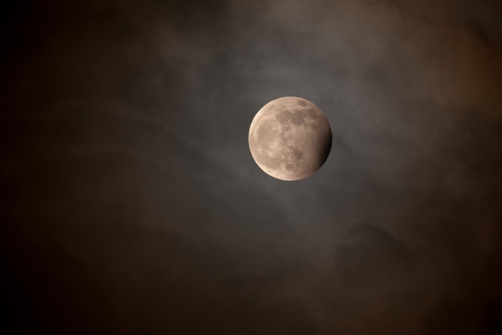 luna noche nubes