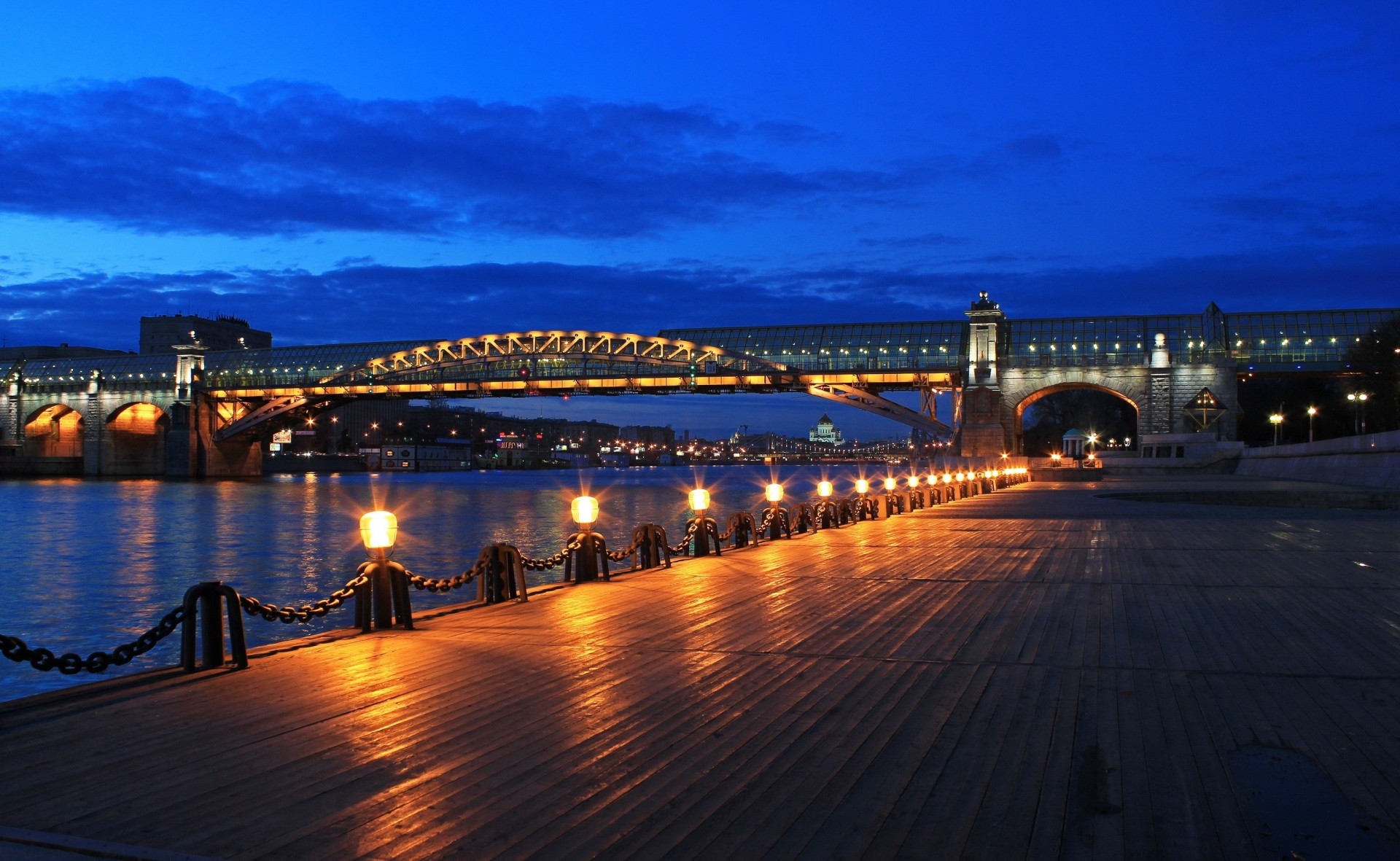 moscú noche puente