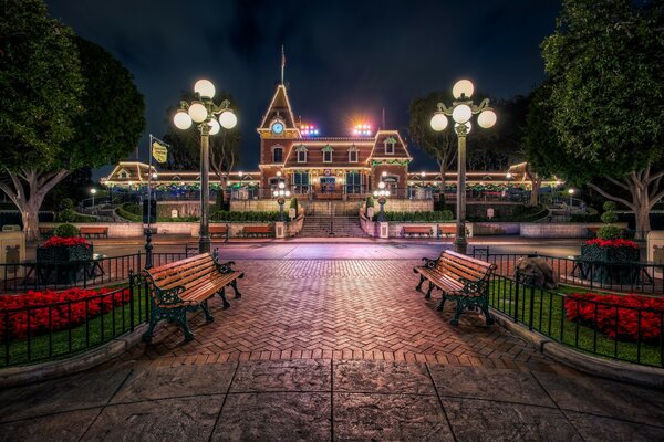 Un parque luminoso y colorido en California