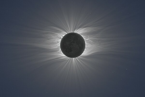 Foto einer totalen Sonnenfinsternis
