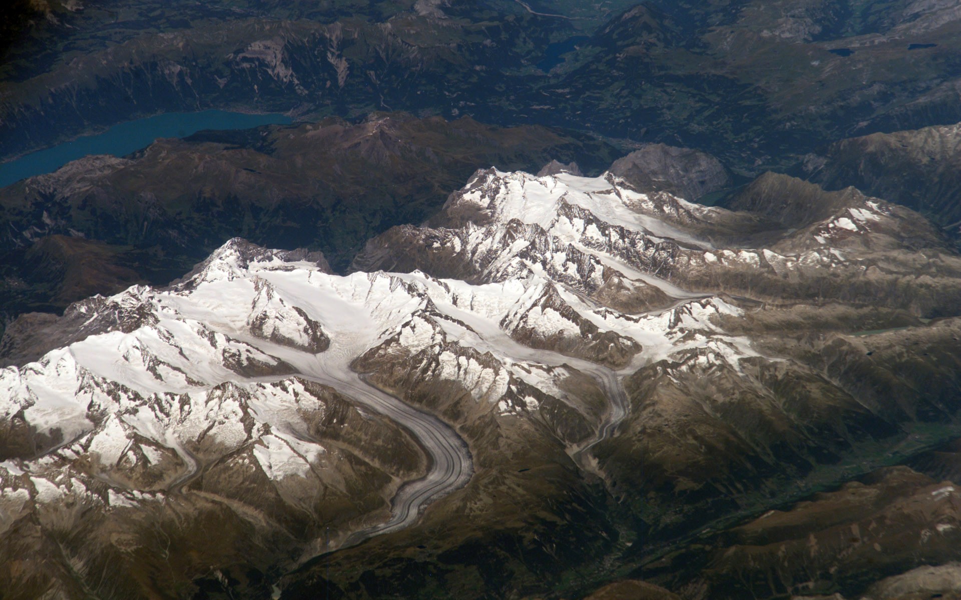 raum schuss berge