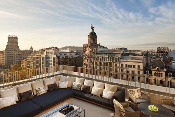 Ein gemütliches Nest auf dem Dach eines Barcelona-Gebäudes