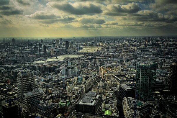 Bird s-eye view of London