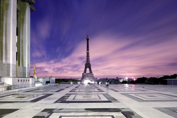 Vista de la torre Eiffel desde la Plaza Trocadero