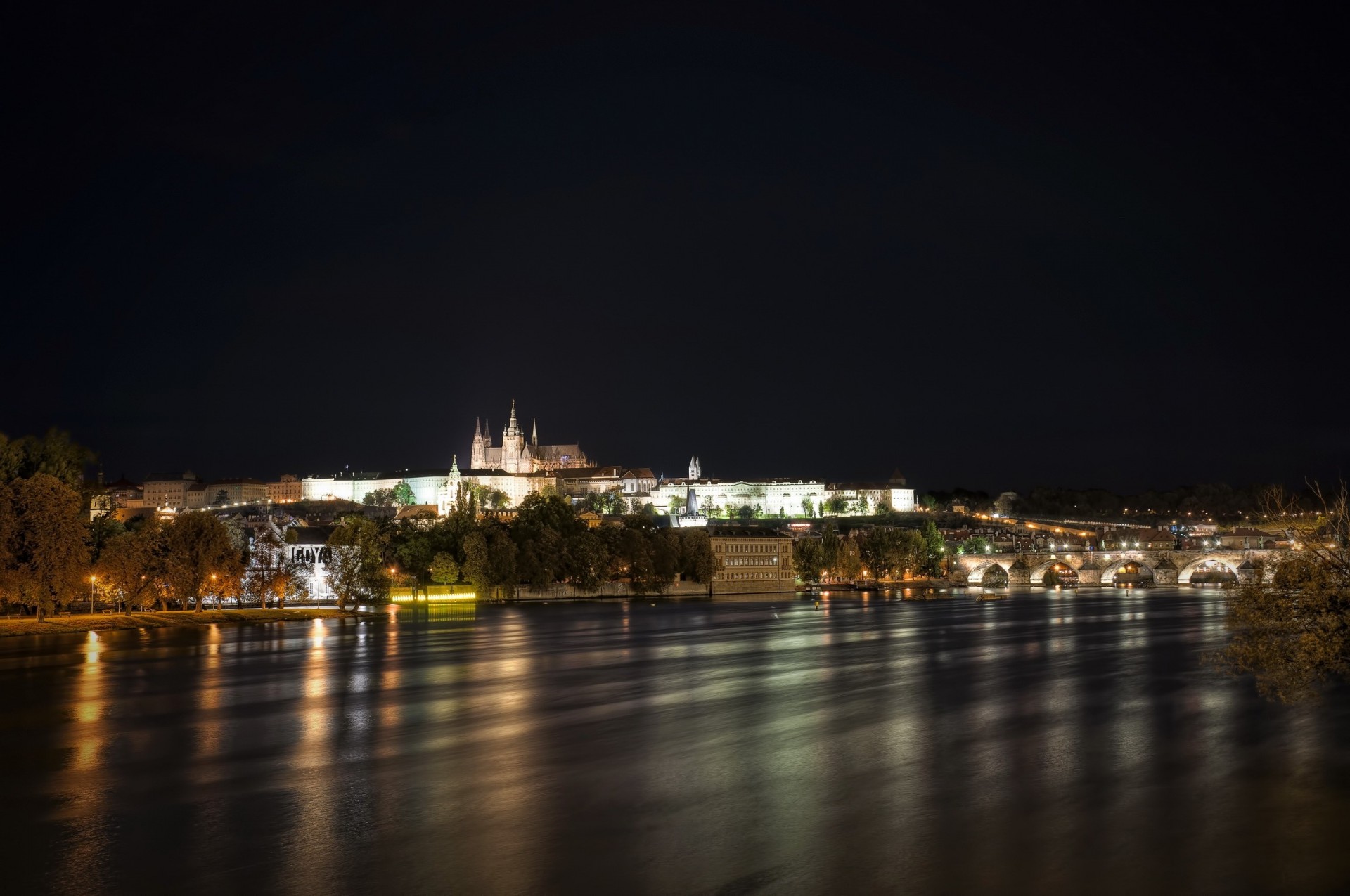 town czech republic night prague river