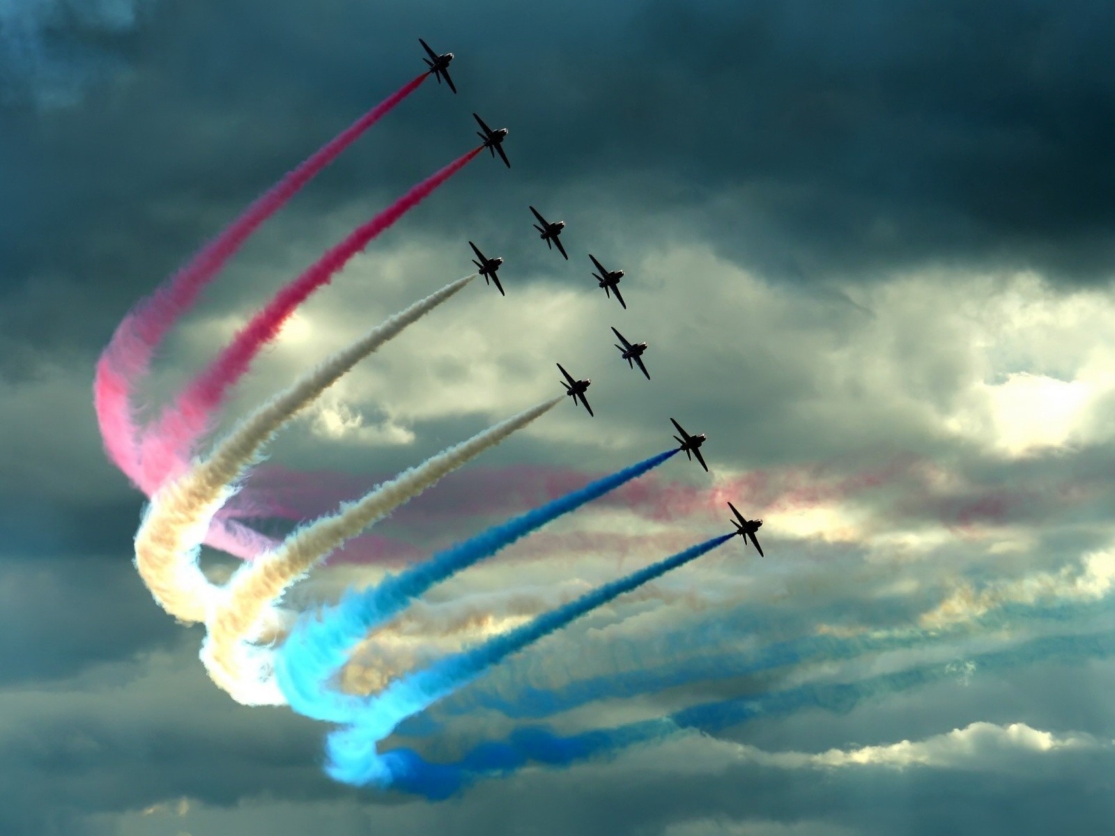 aviones nubes color pluma aviones de combate