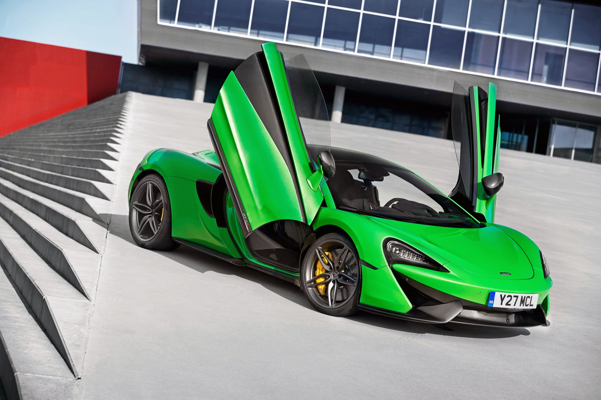 mclaren 570s mclaren supercar door