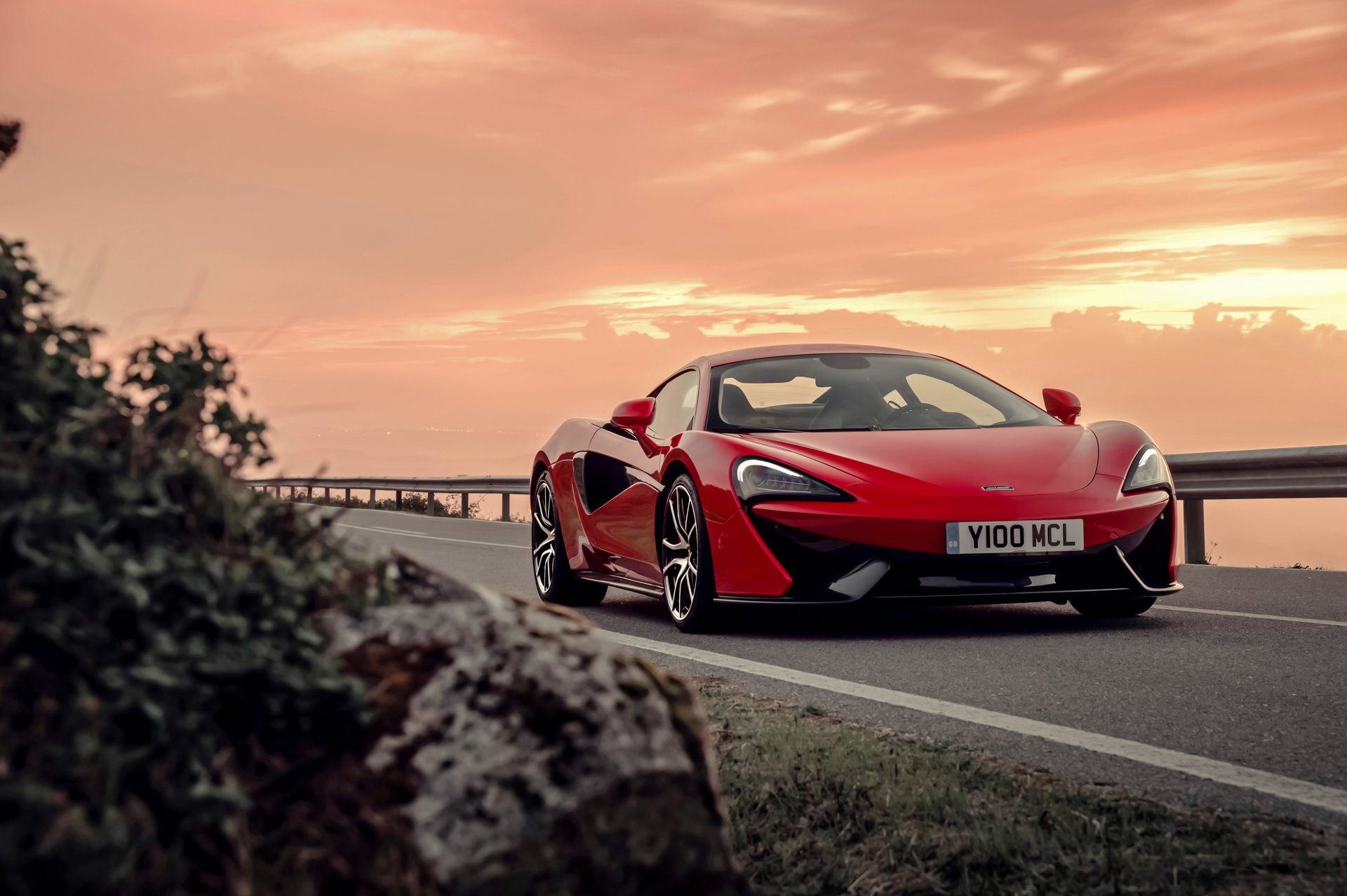 mclaren 570s mclaren supercar coucher de soleil soirée