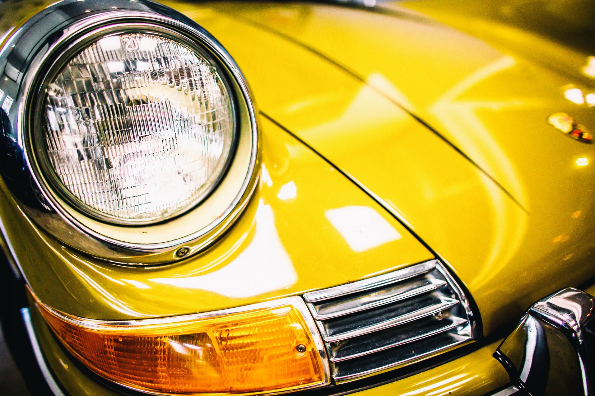 porsche 911t front yellow