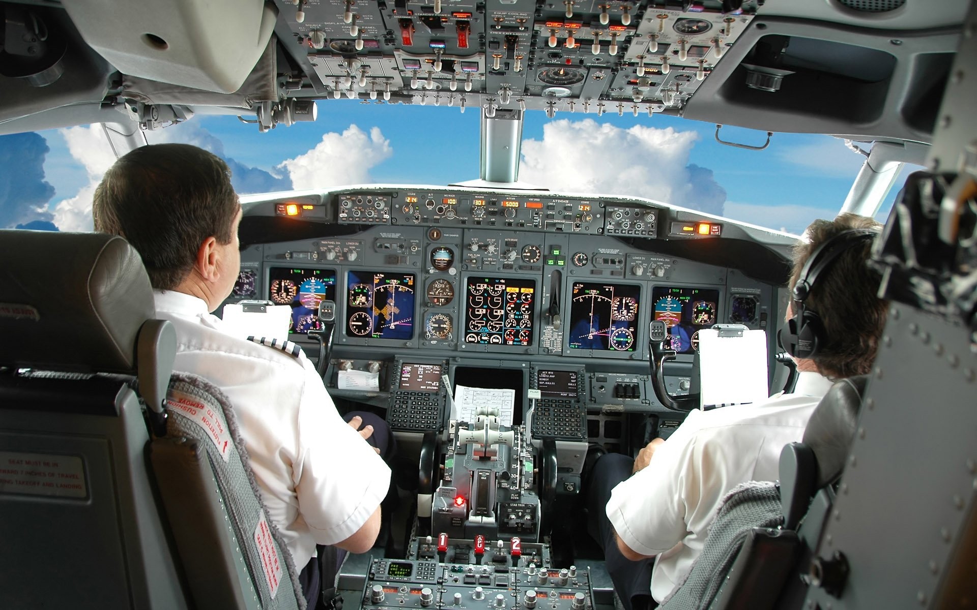 ky pilot clouds fuselage cabin