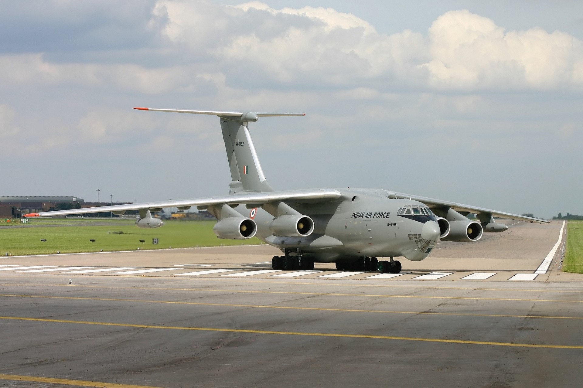 lotnisko il-78