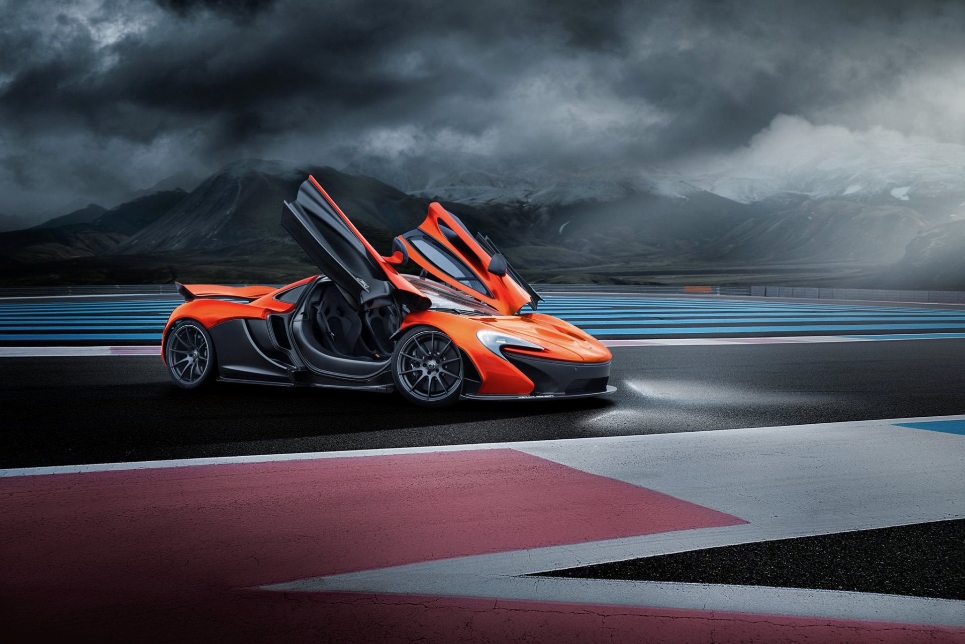 mclaren p1 orange supercar piste lumière course nigth avant porte