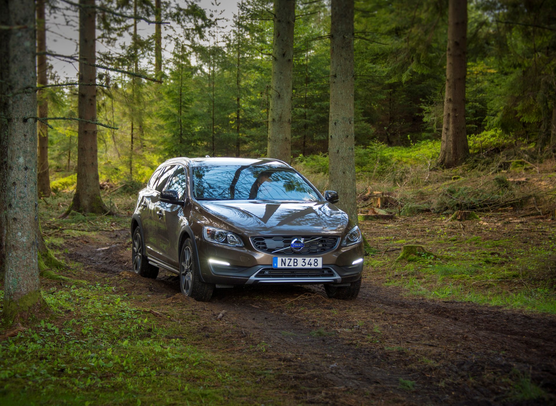 2015 г. volvo v60 cross country вольво