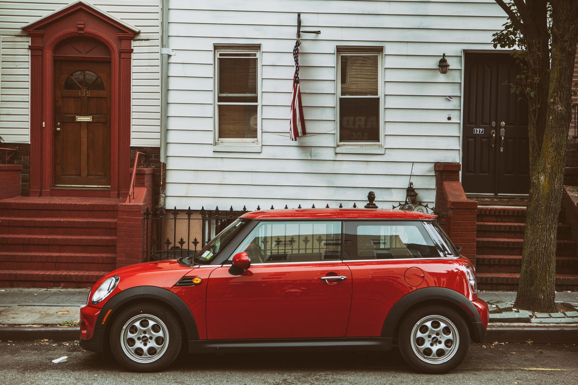 rouge mini voiture brooklyn new york