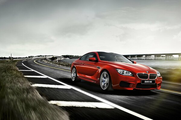 Carta da parati per auto alla moda bmw m6