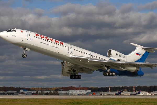 L aereo russo Tu 154 è decollato