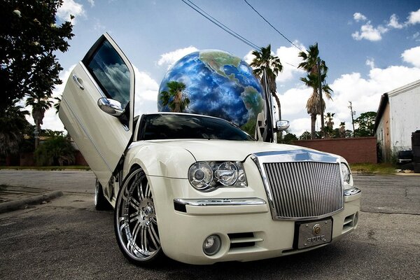 Chrysler beige avec grand Globe