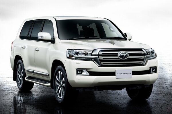 Toyota Land Cruiser 2015 blanc