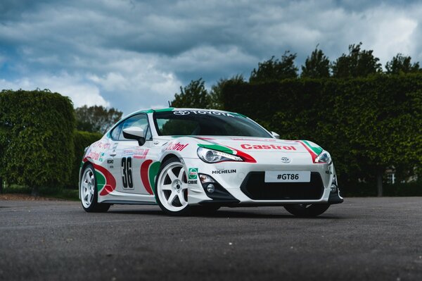 Toyota racing car with Castrol advertising