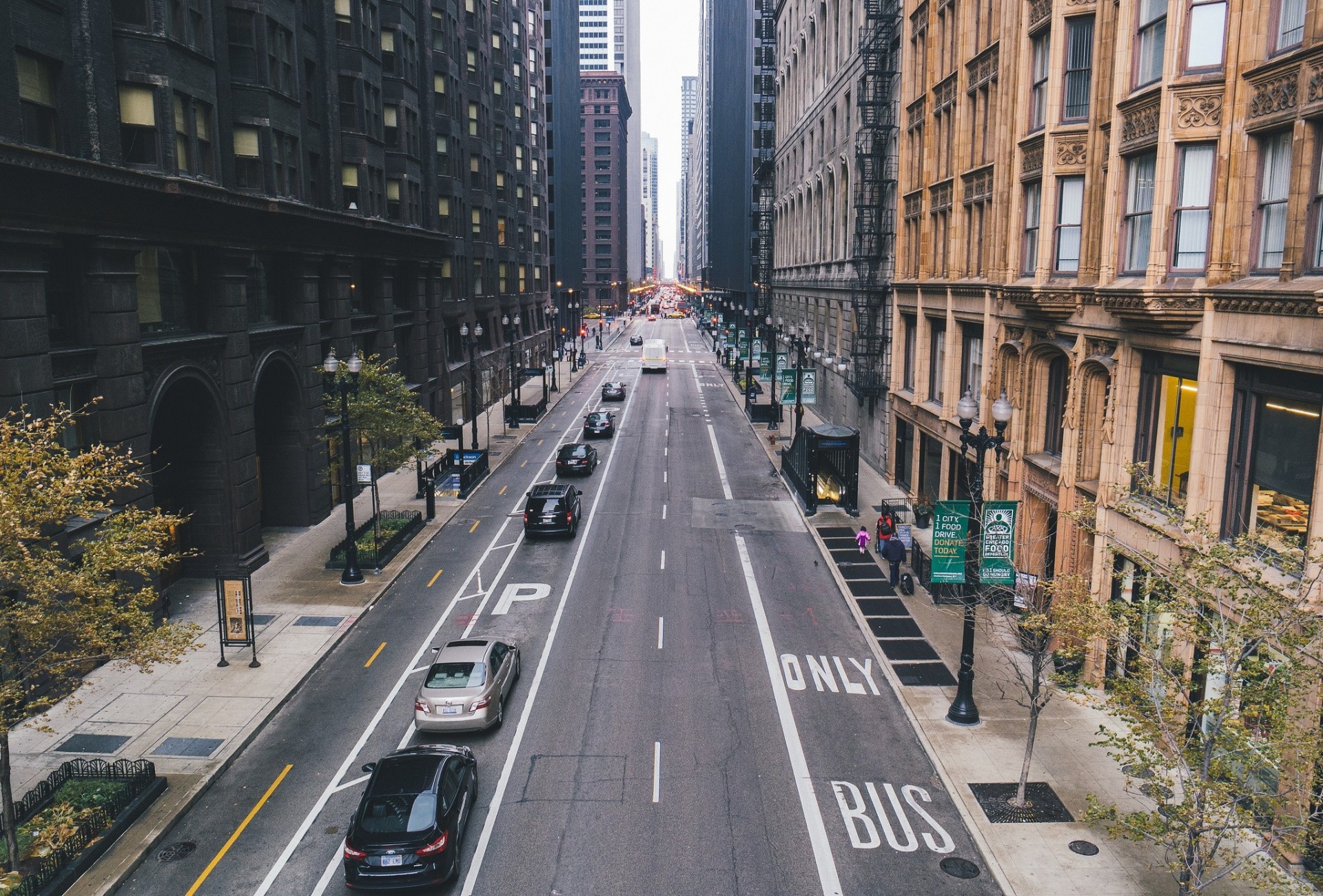 budynek wieżowce chicago ludzie