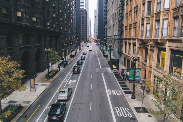 Typique de la vie quotidienne de Chicago. rues et routes vides des États-Unis