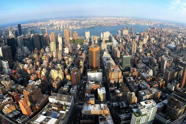 Panorama de la ciudad desde el cielo