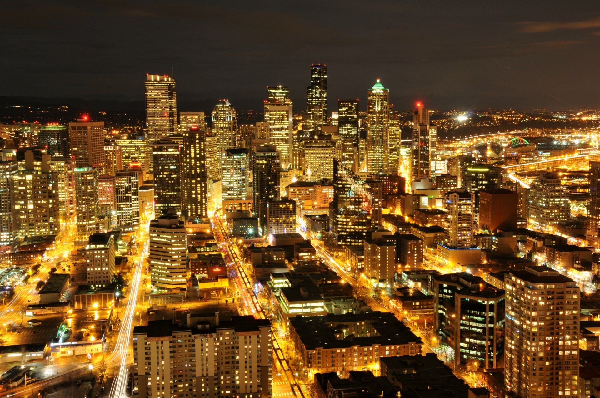 lumières gratte-ciel rétro-éclairage bâtiment état de washington ville de nuit états-unis