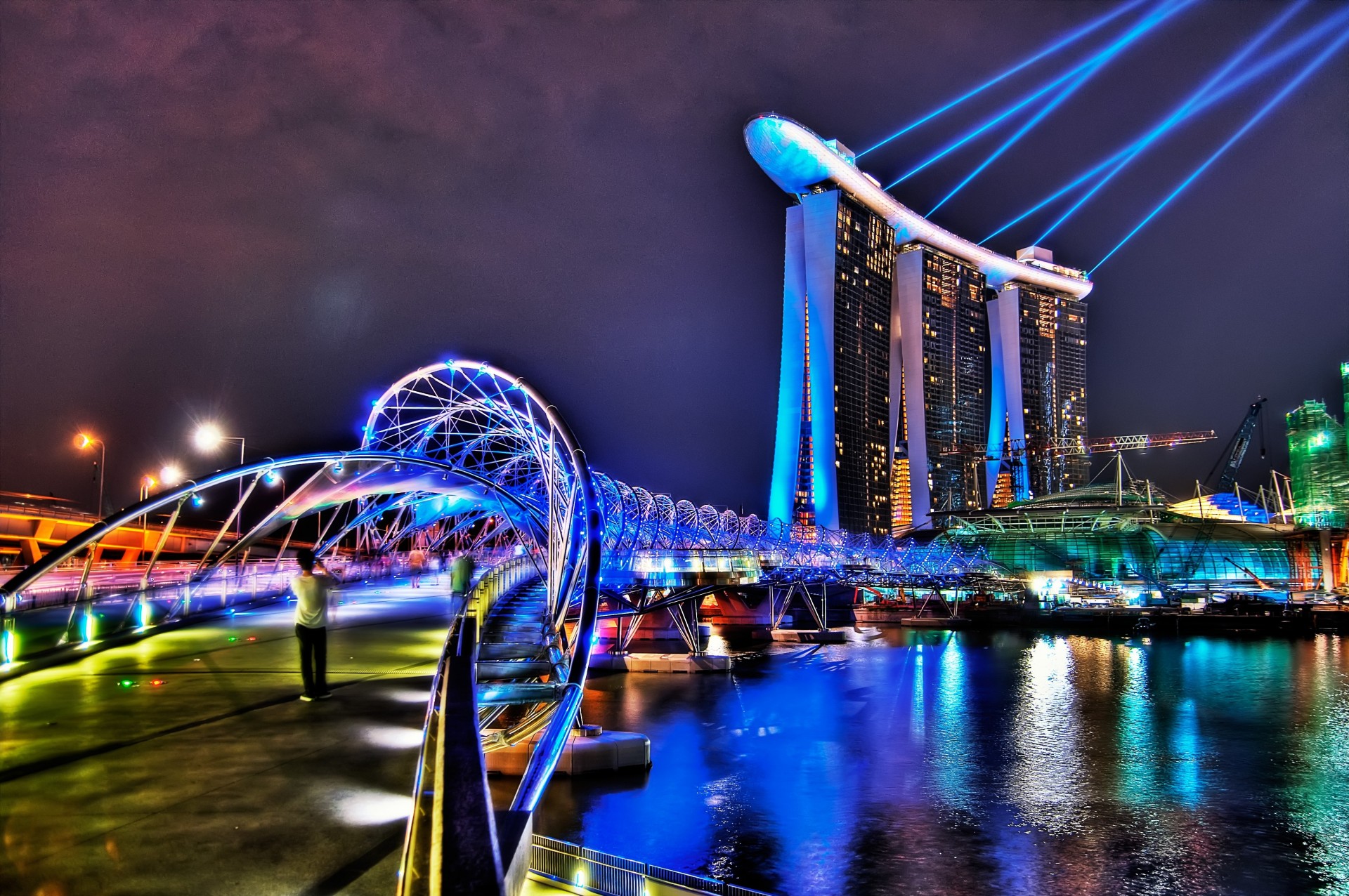 marina bay bridge singapore helix spiral casino marina bay sands hotel