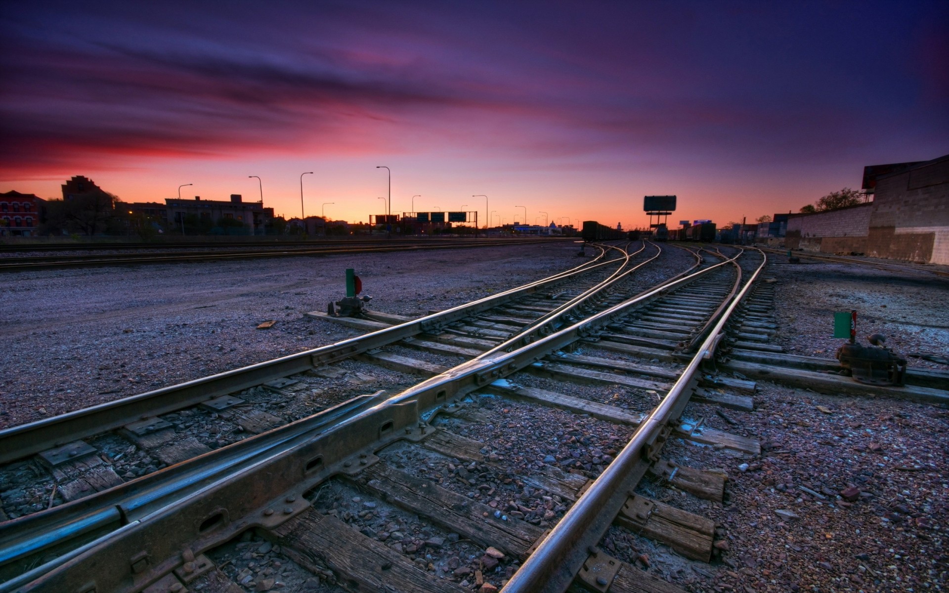 eisenbahn sonnenuntergang stadt