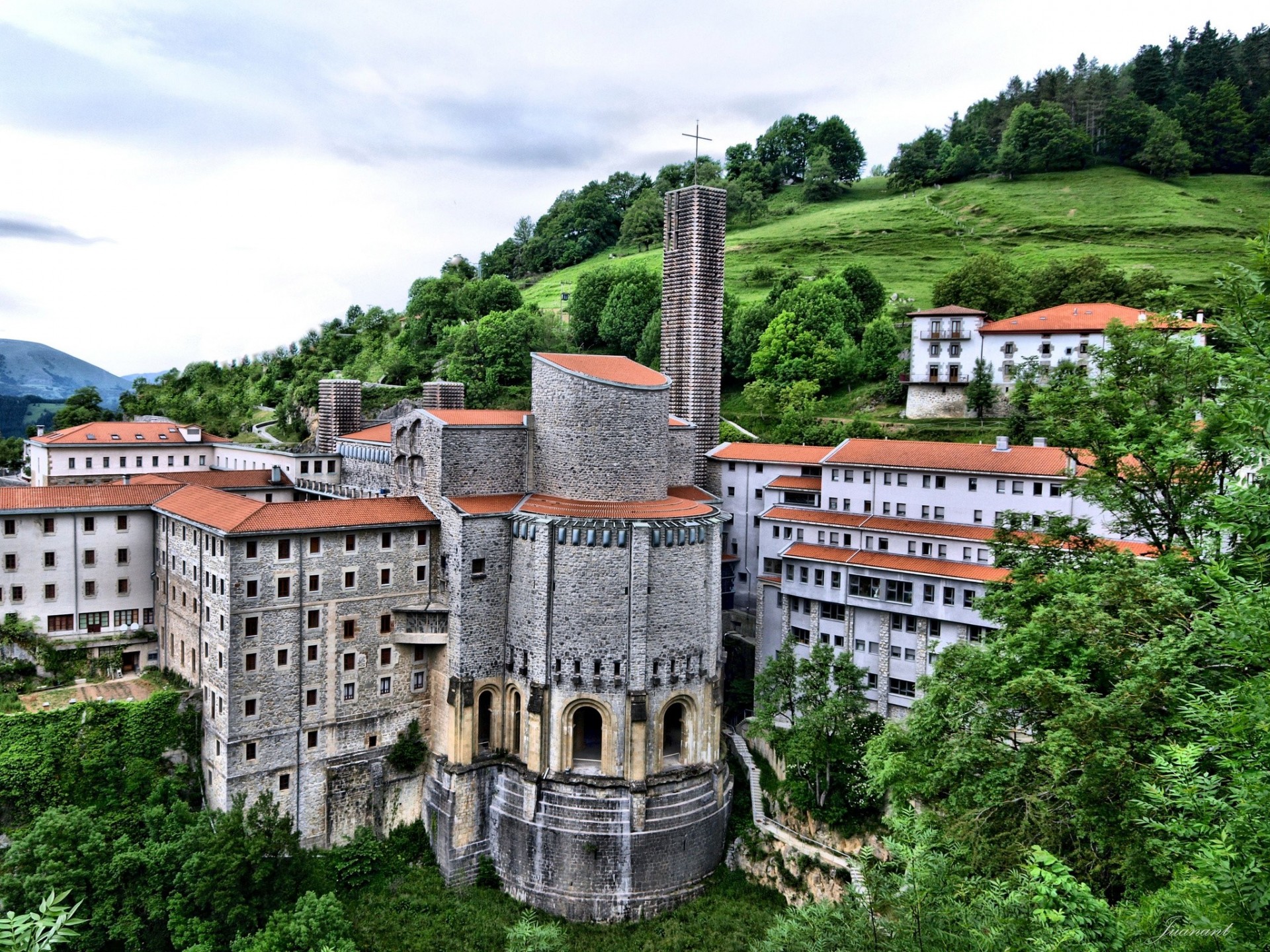 temple pays basque espagne