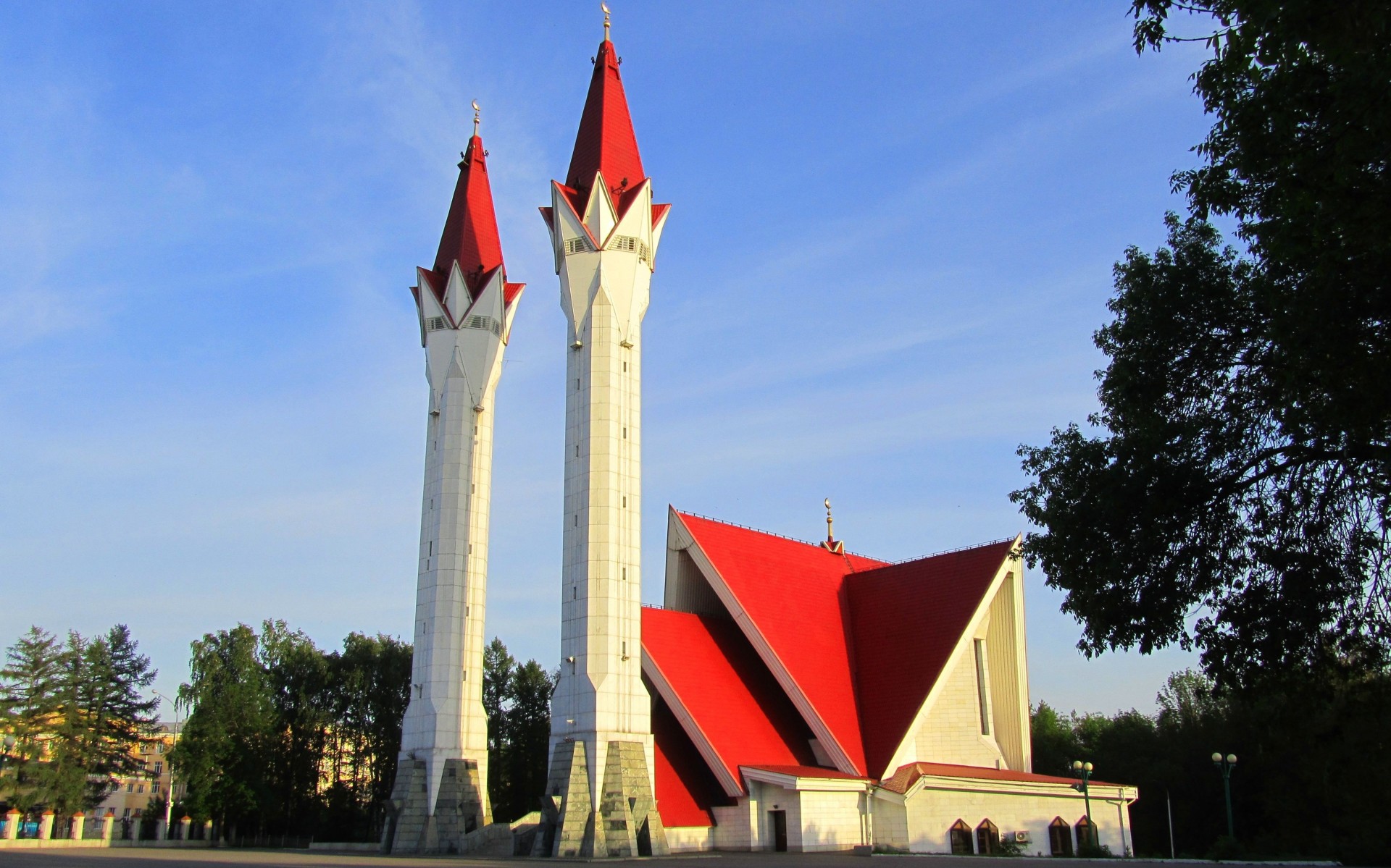 cielo moschea città