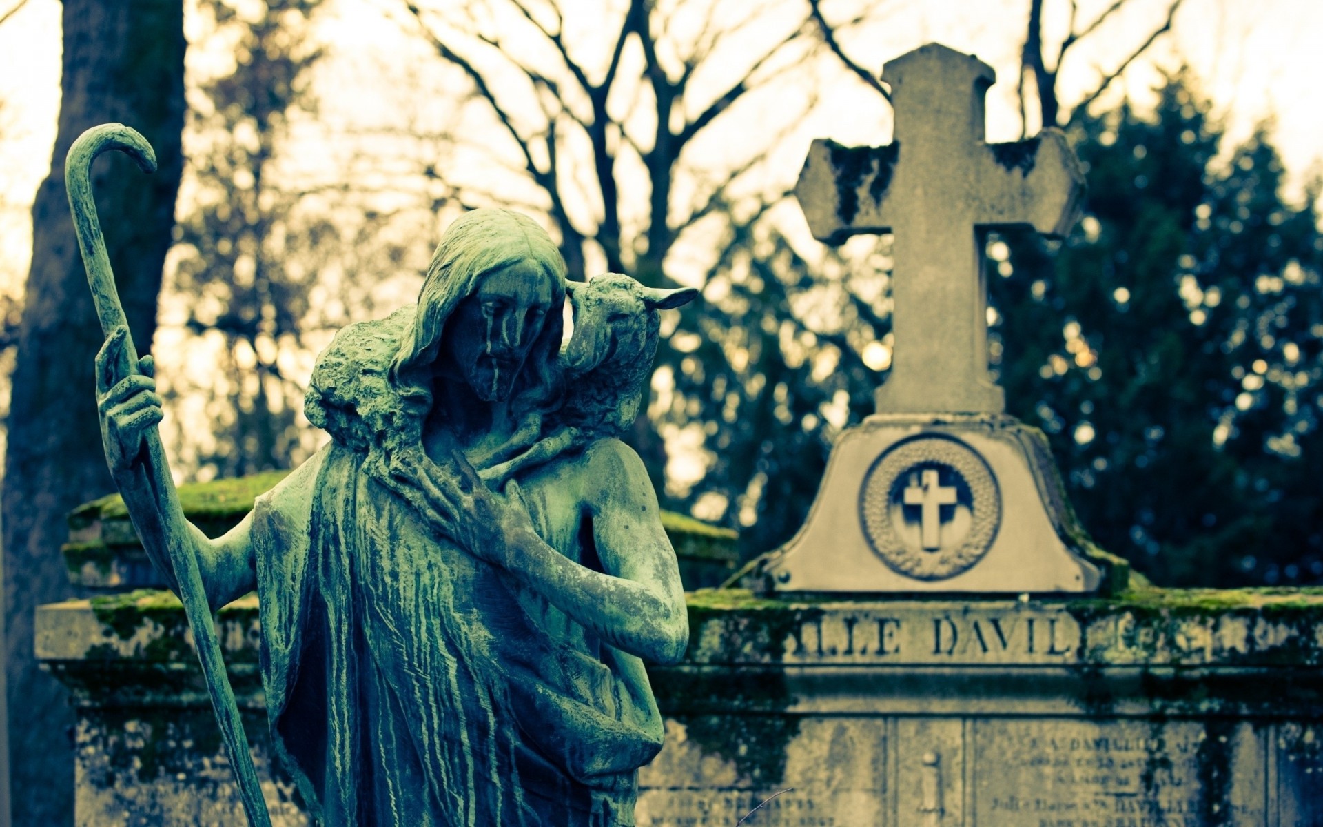 monumento cementerio triste hormigón