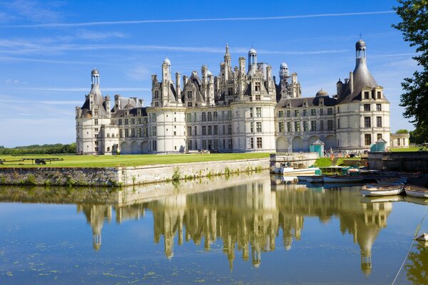 The incredibly beautiful Chateau Chambord castle