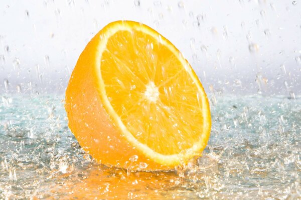 Juicy-sweet orange in the spray
