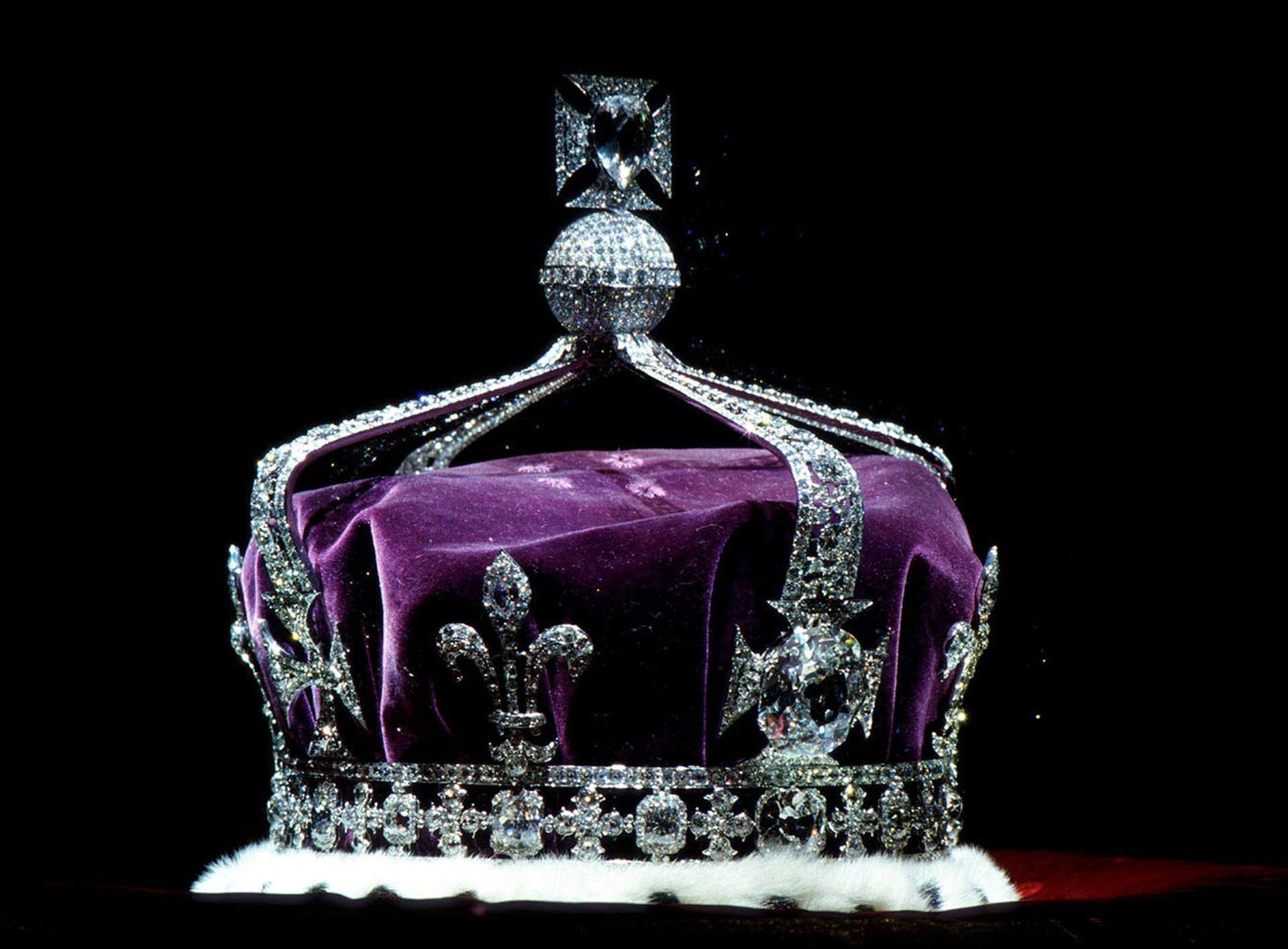 diamond the koh-i-noor crown the queen of england