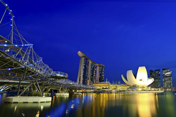 The unique Marina bay sands bridge in Singapore