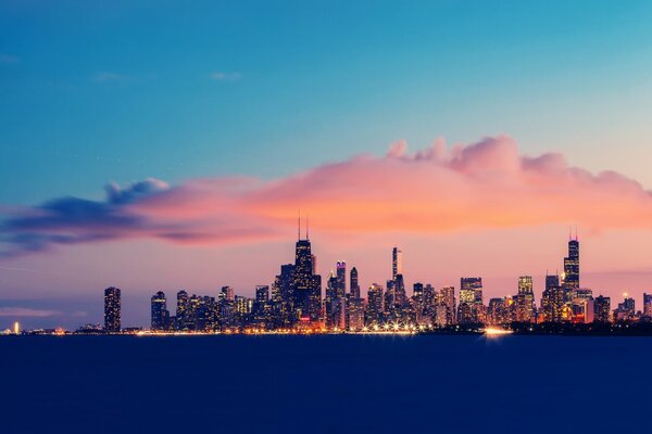 USA Stadt Chicago bei Sonnenuntergang