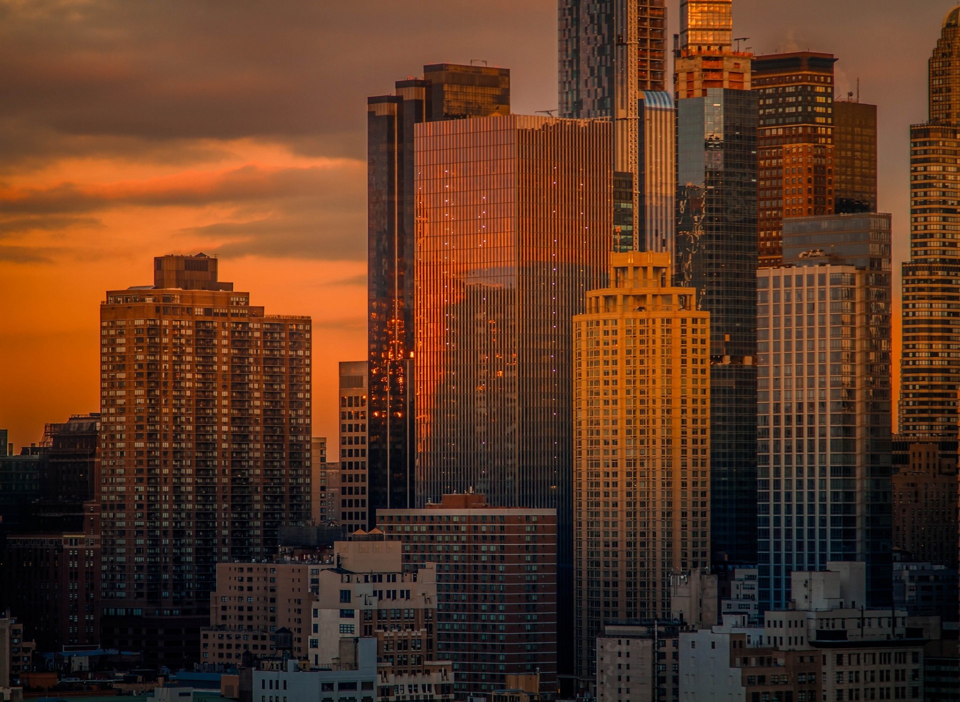 unset skyscraper town new york building