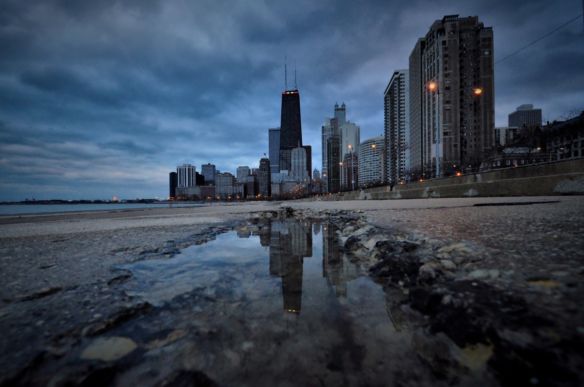 chicago basen drzewa drapacze chmur noc budynek ameryka usa nabrzeże