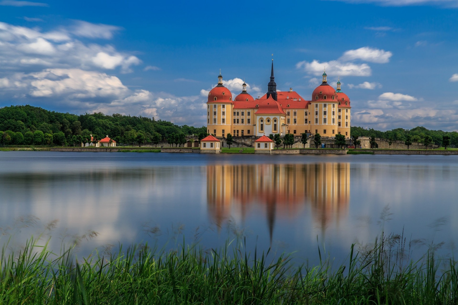 réflexion eau château de moritzburg allemagne réparation