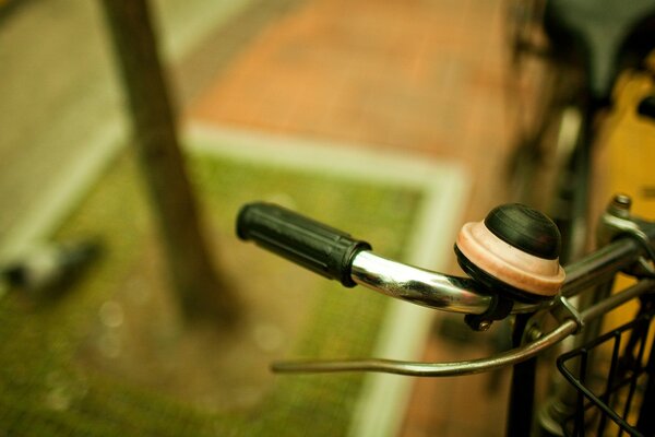 Bicycle handlebar with bell