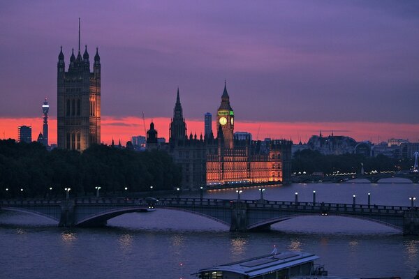 Die Hauptstadt von England in der Nacht, Wunder der Architektur