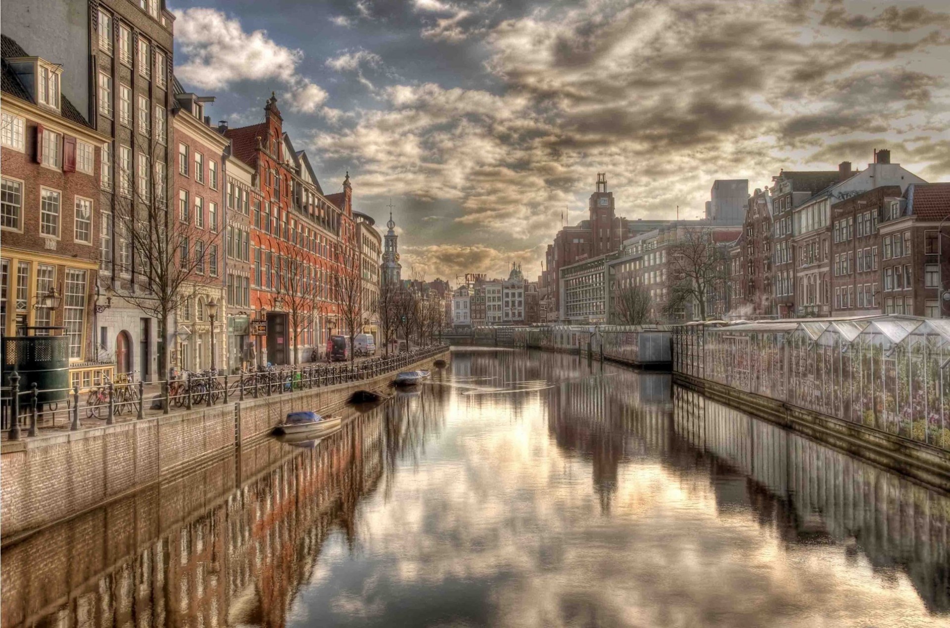 kanal himmel amsterdam niederlande holland stadtbild landschaft reflexion brücke fluss turm