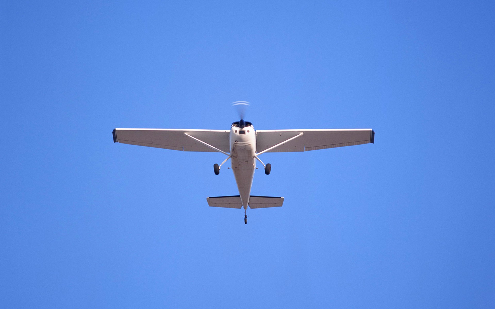 cielo hélice pequeño pasajero avión