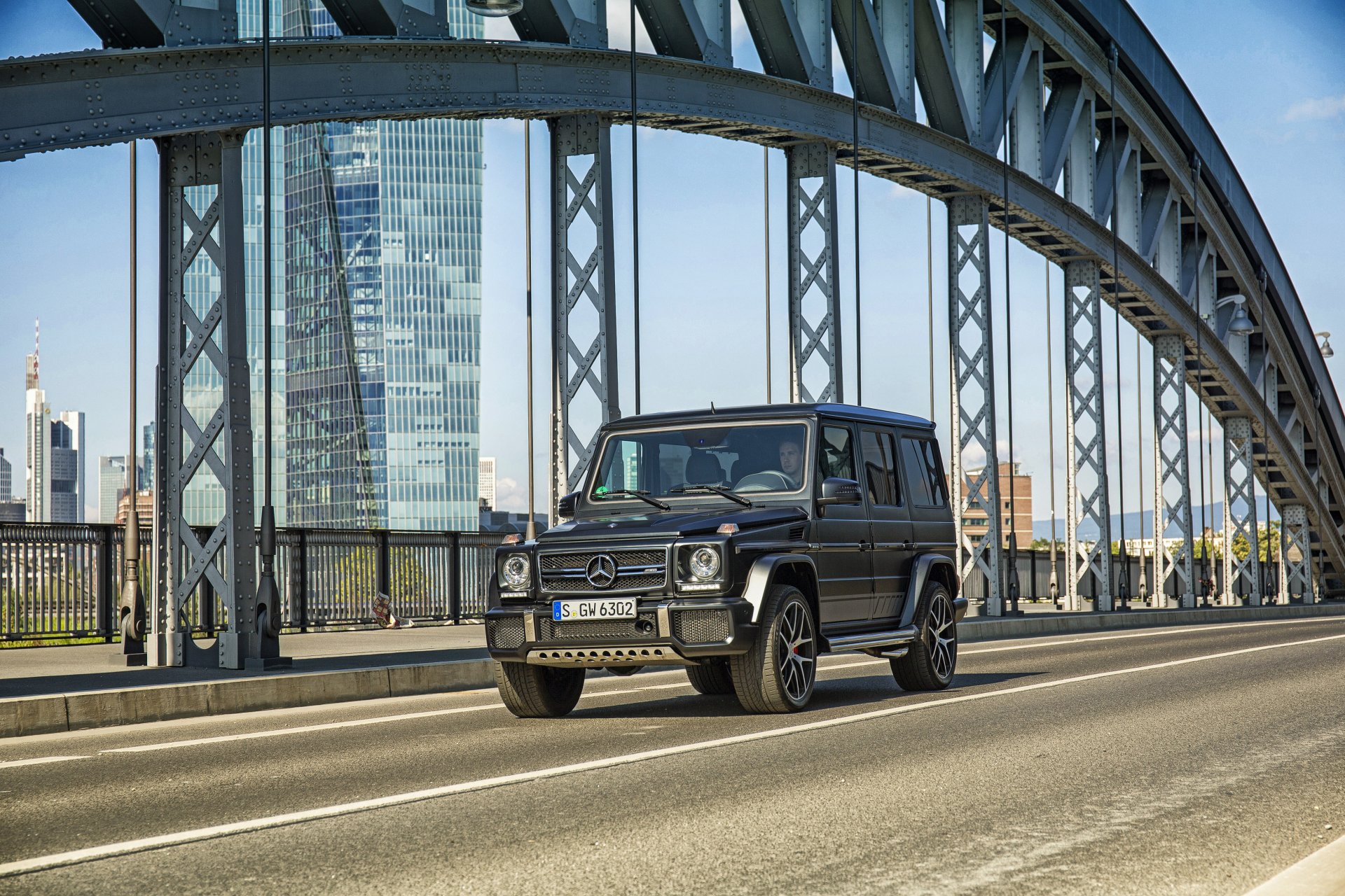 2015 amg meredes-benz g 63 w463 mercedes amg brücke