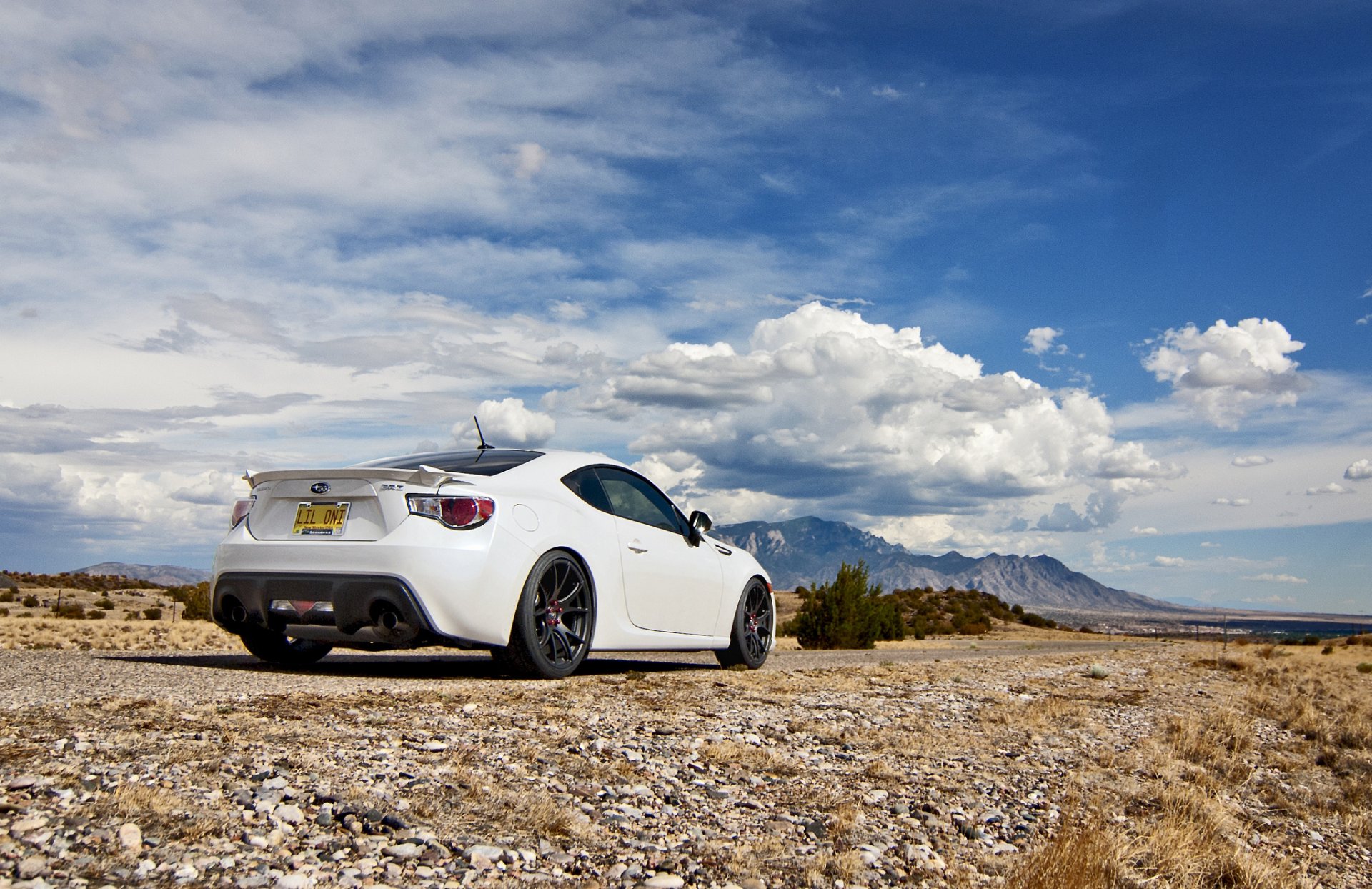 ubaru brz blanco subaru blanco cielo nubes naturaleza