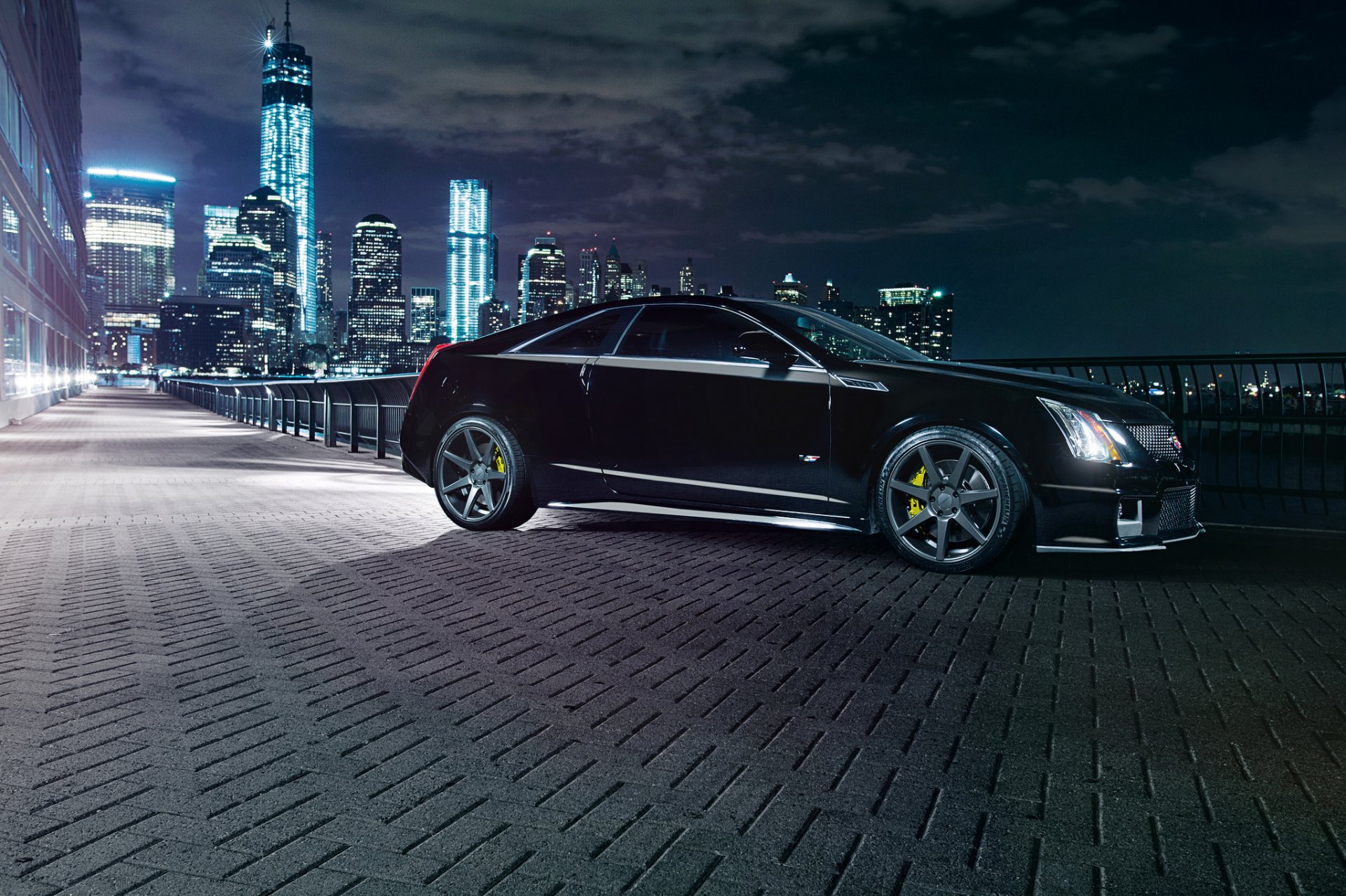 cadillac cts-v nero cadillac notte città luci