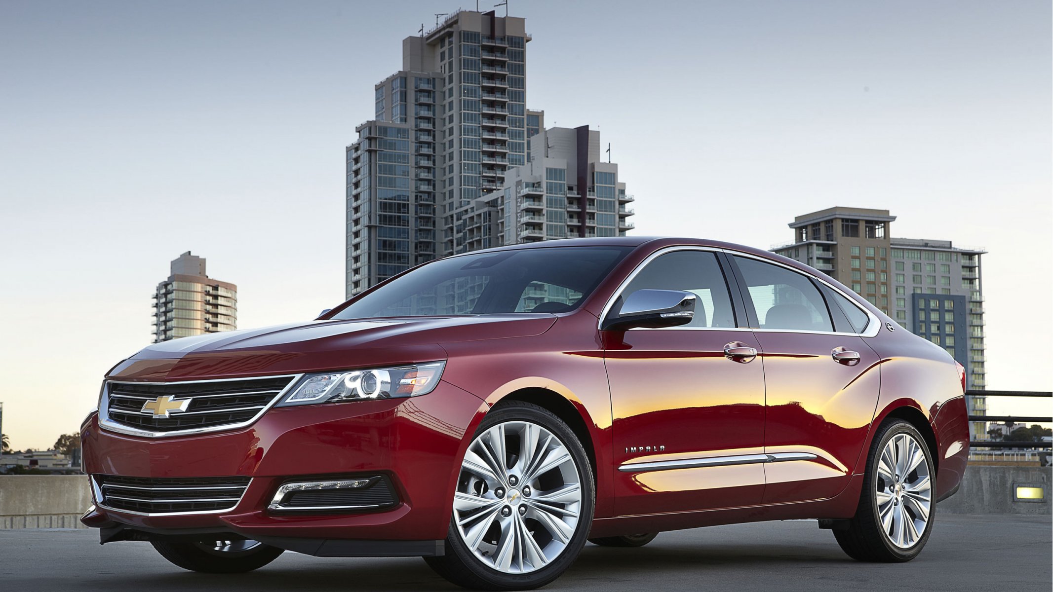 chevrolet impala emblema sedán